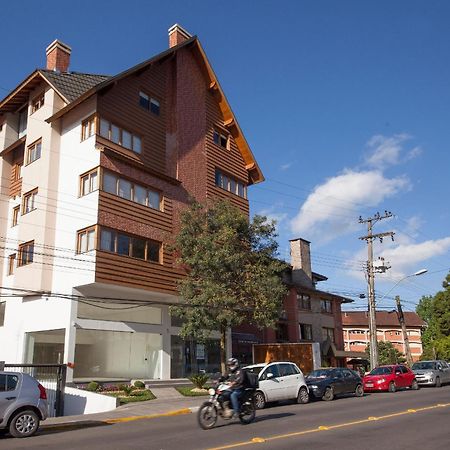 400 Metros, Rua Coberta - Centro - Solar Da Encosta Apartment Gramado Ngoại thất bức ảnh