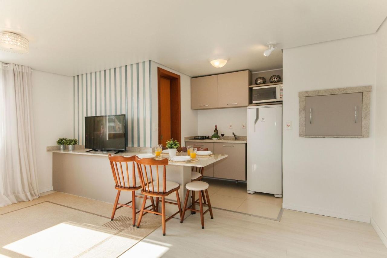 400 Metros, Rua Coberta - Centro - Solar Da Encosta Apartment Gramado Ngoại thất bức ảnh